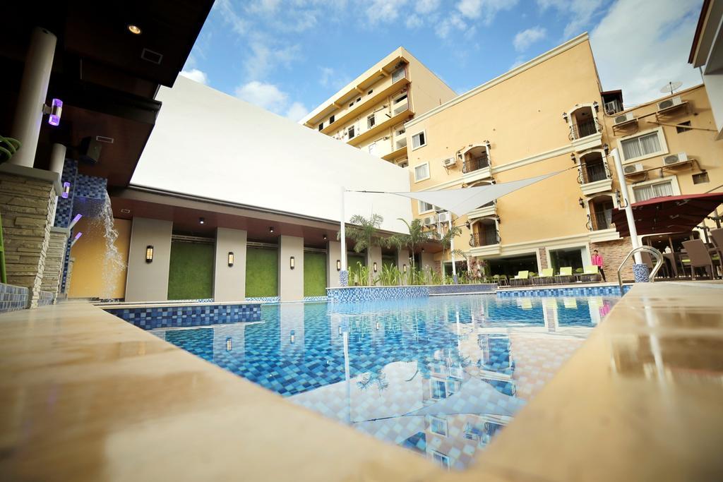 Villa Caceres Hotel Naga Kültér fotó