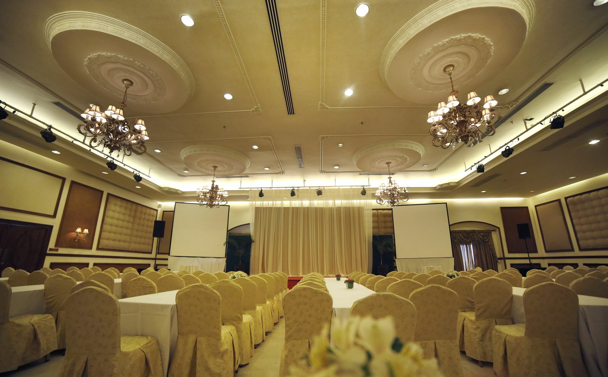 Villa Caceres Hotel Naga Kültér fotó